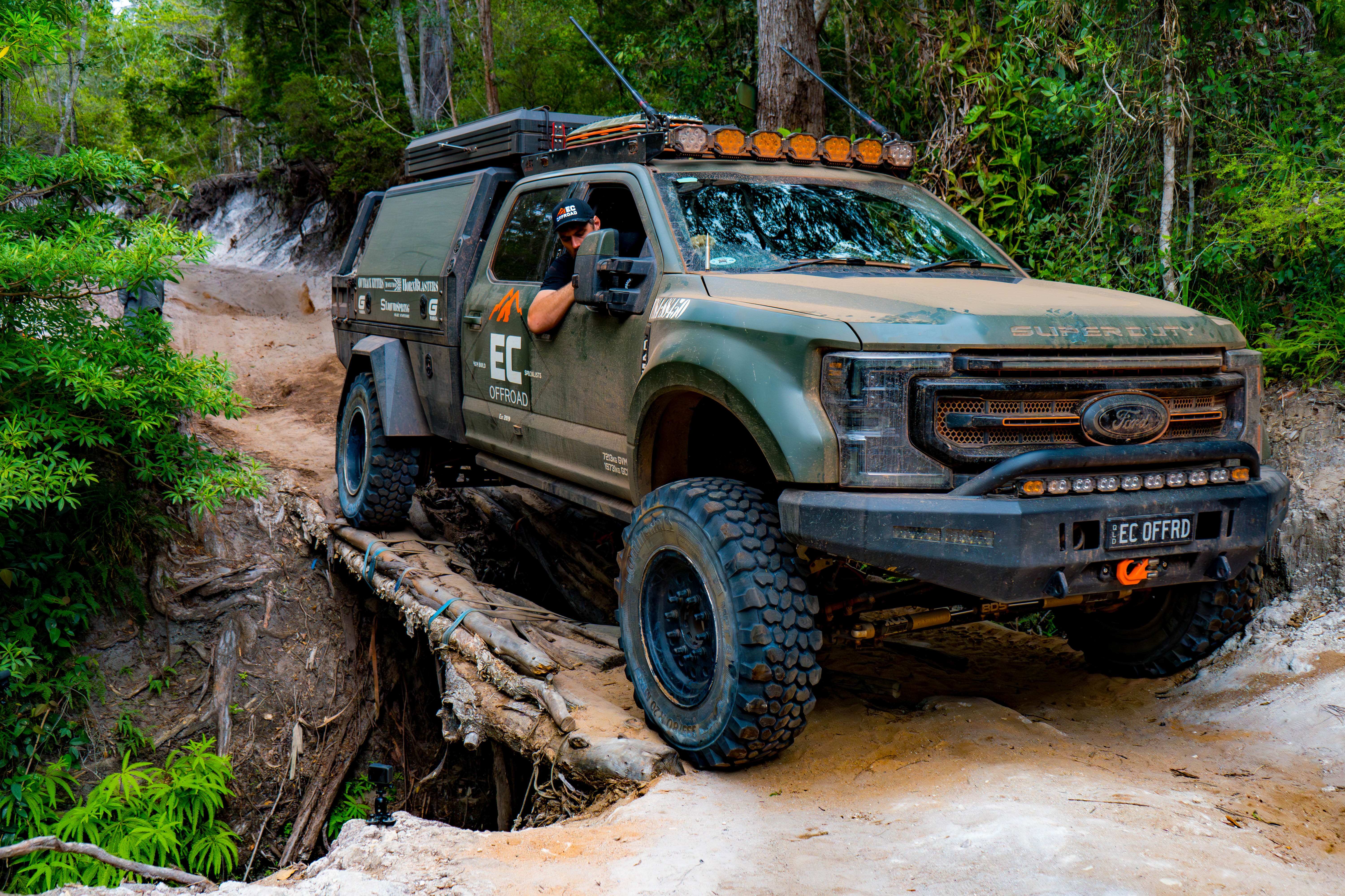 2020+ Ford F-450 Pre Runner Bar